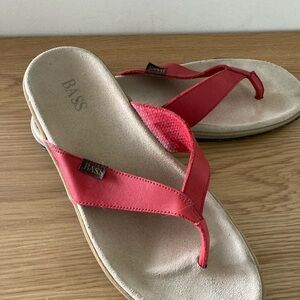 Bass Red Thong Sandals